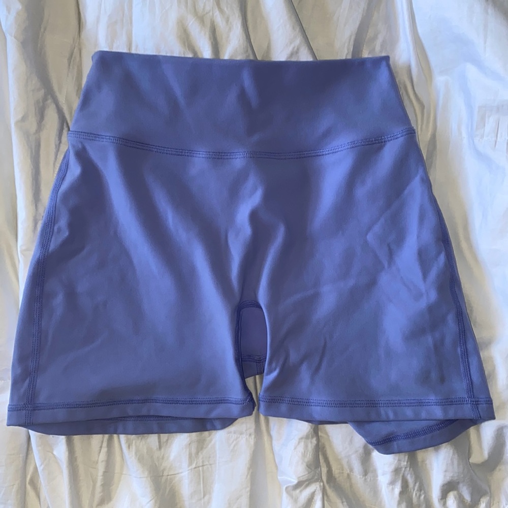 Buffbunny Legacy Shorts • Rainwater Blue
